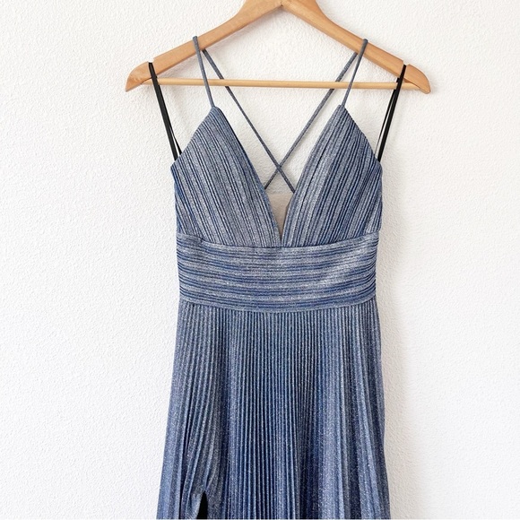 Mac Duggal Pleated Metallic V-Neck Maxi Gown in Royal Silver - Picture 4 of 10